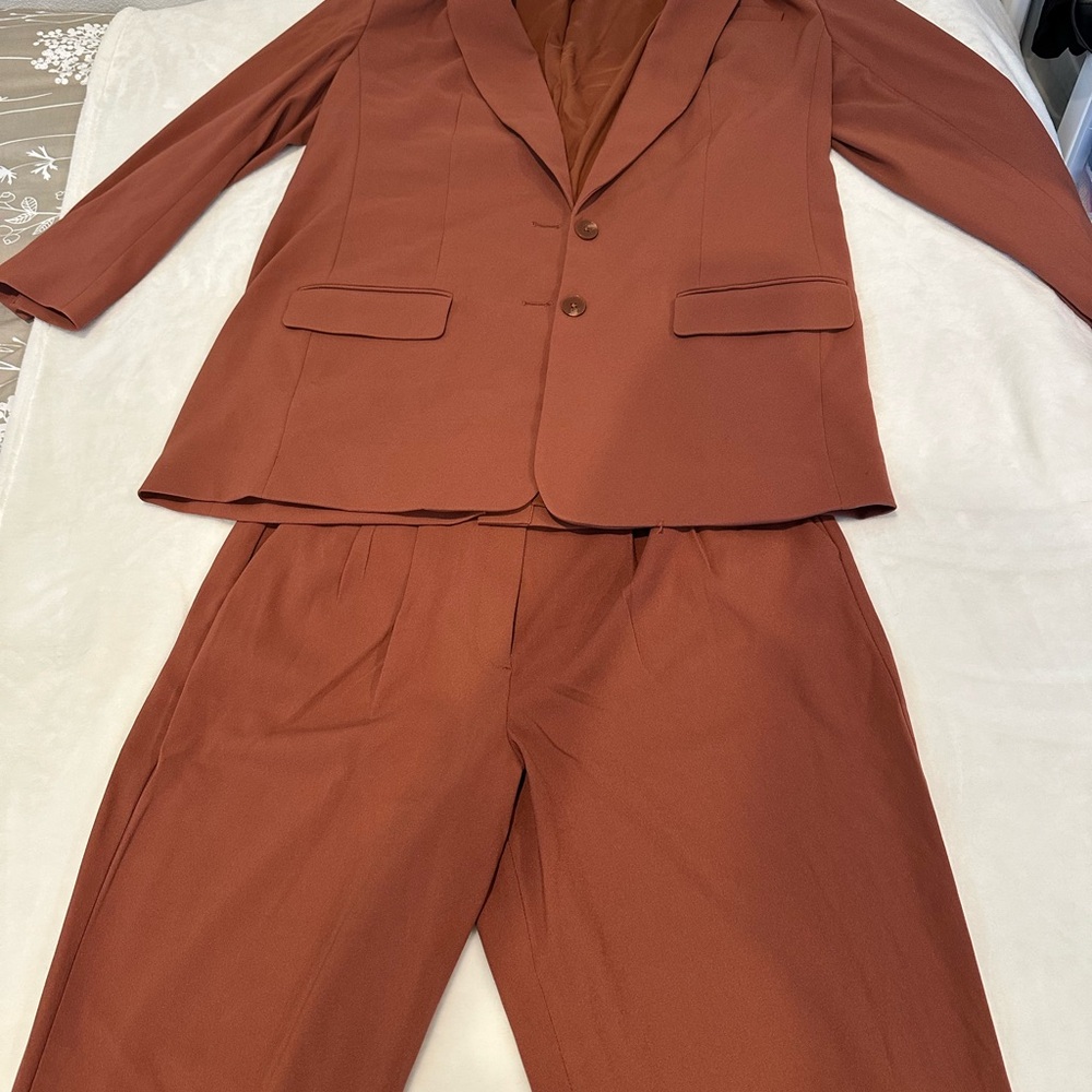 Express women’s pantsuit size L rust color - Picture 12 of 13